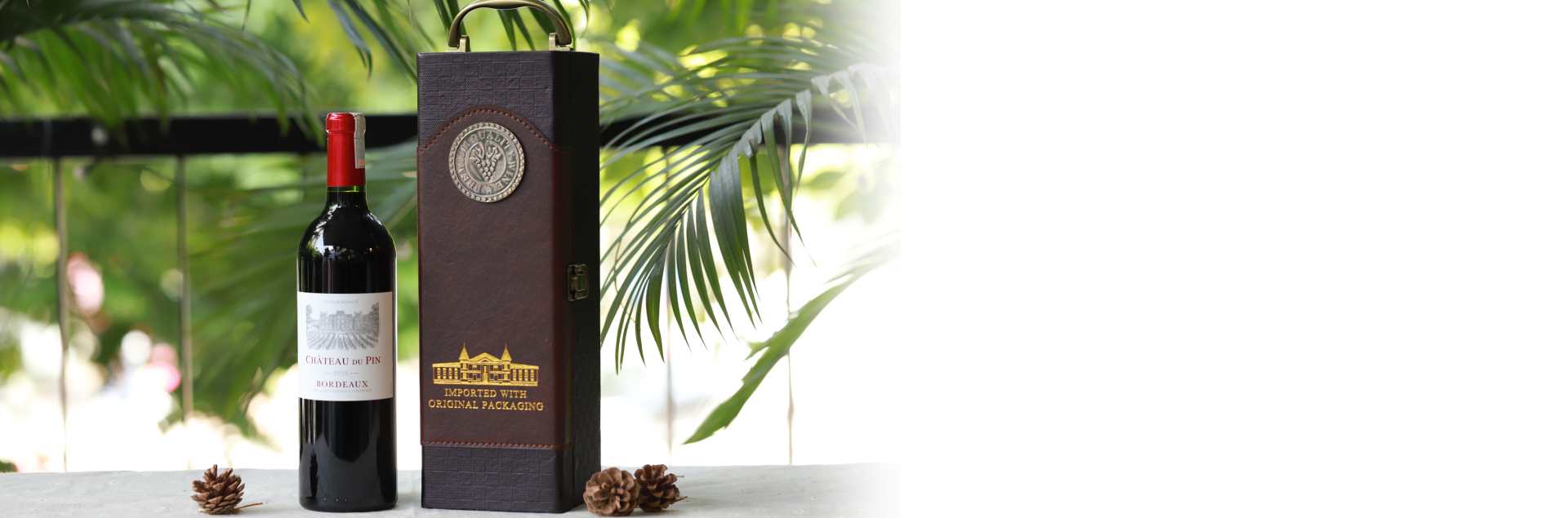 Rượu vang Pháp Chateau du Pin Bordeaux AOC kèm hộp da đơn nâu TH